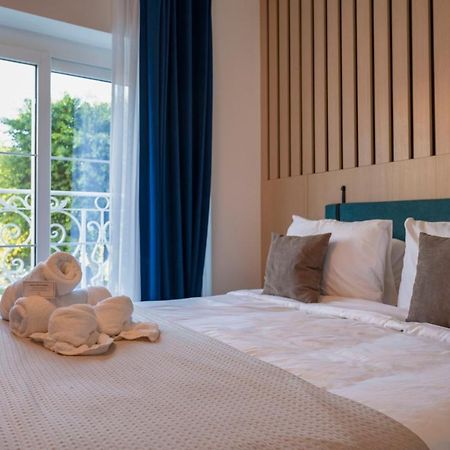 Townhouse17 Boutique Bed & Breakfast ビクトリア エクステリア 写真