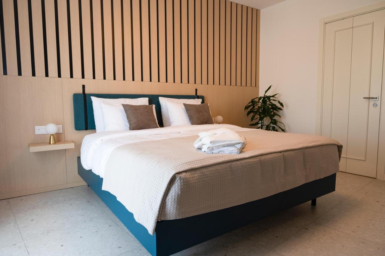 Townhouse17 Boutique Bed & Breakfast ビクトリア エクステリア 写真