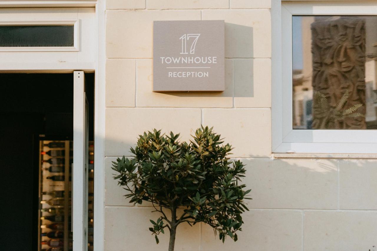 Townhouse17 Boutique Bed & Breakfast ビクトリア エクステリア 写真