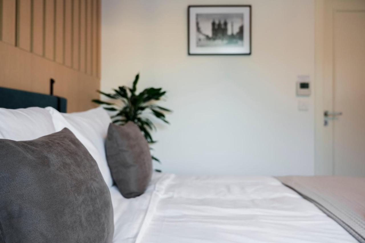 Townhouse17 Boutique Bed & Breakfast ビクトリア エクステリア 写真