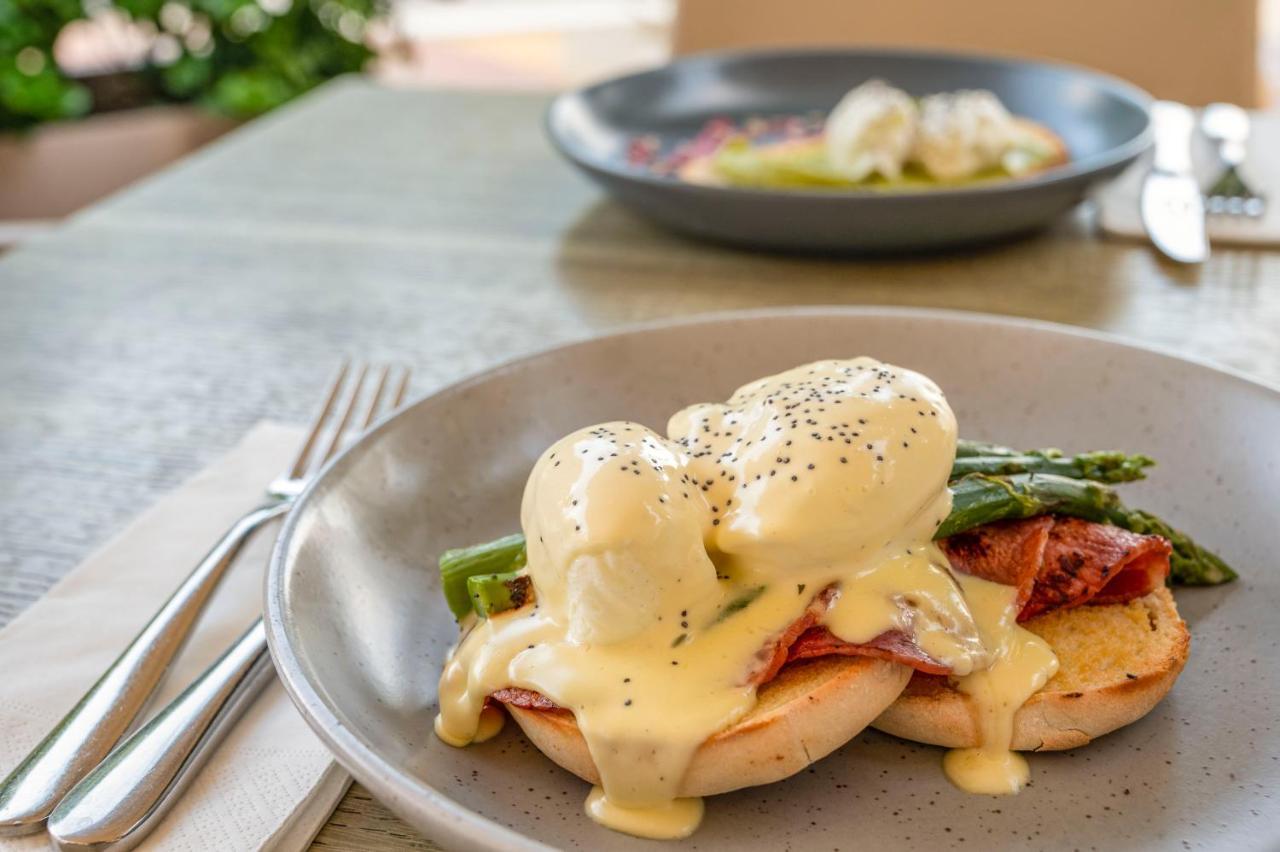 Townhouse17 Boutique Bed & Breakfast ビクトリア エクステリア 写真