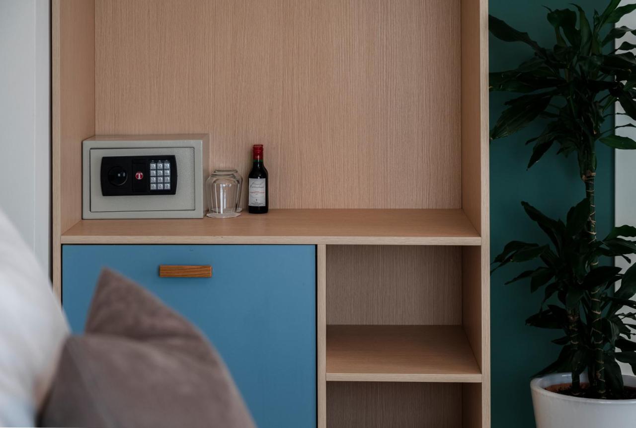 Townhouse17 Boutique Bed & Breakfast ビクトリア エクステリア 写真